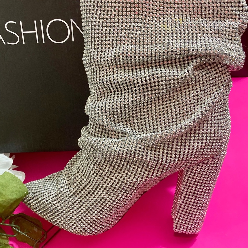 Fashion Nova Strut Your Stuff Slouch Boot SZ 7